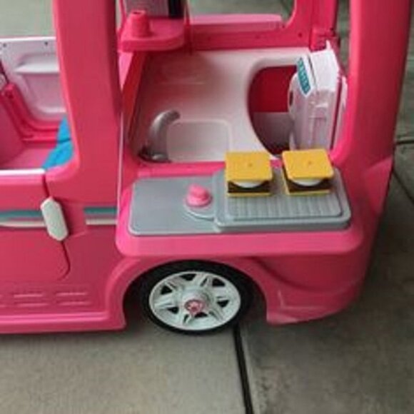 SOLD! Barbie Dream Camper Power Wheels - Picture 13 of 16